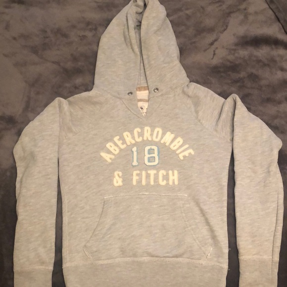 Abercrombie & Fitch Other - Abercrombie & Fitch Gray Sweatshirt
